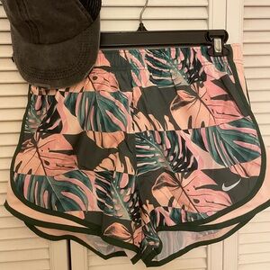 Adorable NWOT NIKE Monstera Print Athletic Shorts!